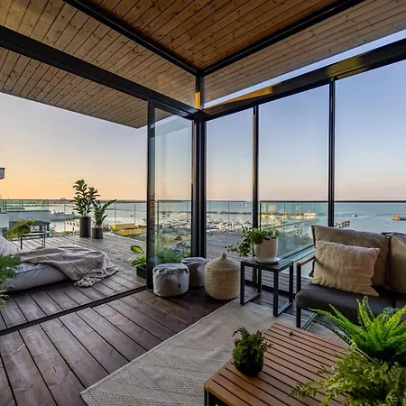 アパート Noblessner Seaview Penthouse